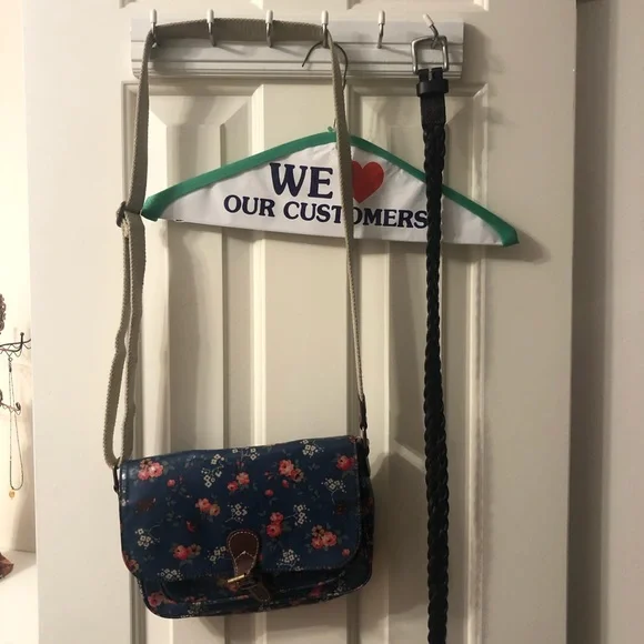 Cath Kidston floral crossbody bag - Picture 7 of 7